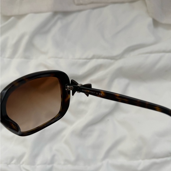 Tortoise Shell Sunglasses - Picture 7 of 8